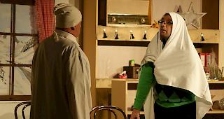 Die rund 150 Besucher zollten mit vielen Lachern und tosendem Applaus die Leistung der Schauspieler.