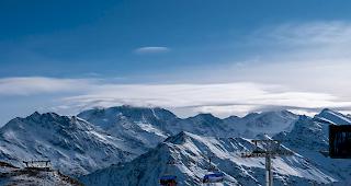 Die Walliser Bergbahnen haben im Hinblick auf die Wintersaison 2019/20 kr&auml;ftig investiert. So etwa in die neue 6er-Sesselbahn im Skigebiet von Grimentz-Zinal oder...
