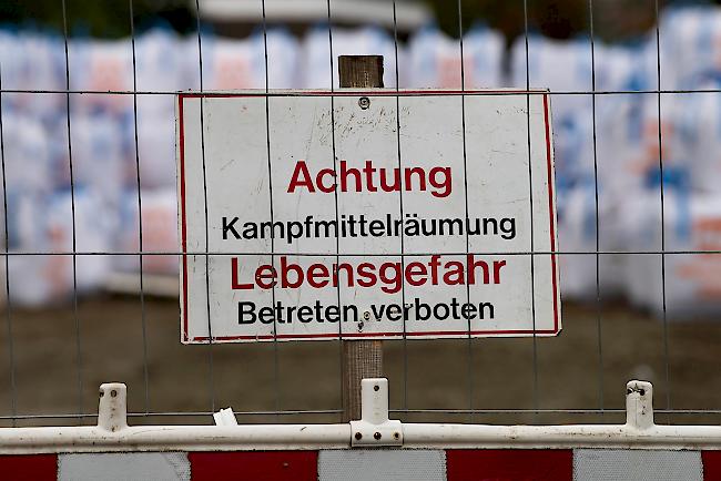 Die Bombe aus dem Zweiten Weltkrieg liegt beim Roten Rathaus, dem Dienstsitz des Regierenden Bürgermeisters. (Archivbild)