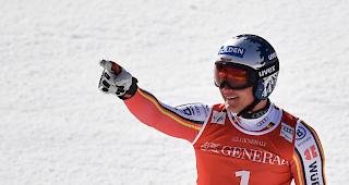 Thomas Dressen gewinnt die Abfahrt von Garmisch.