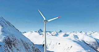 Still. Der Windpark auf dem Griespass erf&uuml;llt die Erwartungen nicht. &laquo;Noch nicht&raquo;, sagt Verwaltungsratspr&auml;sident Martin Senn.Foto zvg