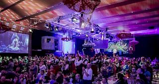 Der Bunte Abend ist ein Stimmungsgarant. 