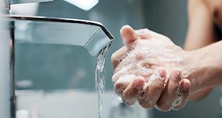 Auf die Gefahr einer Coronavirus-Infektion bereiten sich auch Oberwalliser Altersheime vor. (Symbolbild)