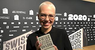 Die beste S&auml;ngerin vom letzten Jahr heisst Stefanie Heinzmann. An den Swiss Music Awards in Luzern gewinnt sie die Kategorie &laquo;Best Female Act&raquo;.