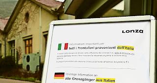 &laquo;Wichtige Information&raquo;. Alle Leute aus Italien werden zur Kontrolle gebeten.Foto mengis media