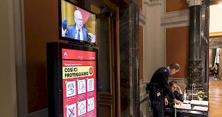 Die Landesregierung geht ihrer Arbeit trotz Coronavirus wie gewohnt nach.