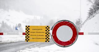 Lawinengefahr: Strasse zwischen T&auml;sch und Zermatt wieder gesperrt.
