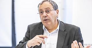 Im Einsatz f&uuml;r Kulturschaffende. Jacques Cordonier, Chef der Dienststelle f&uuml;r Kultur, engagiert sich in der der vom Staat Wallis eingerichteten Task Force.