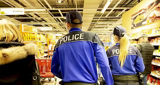 Ordnungsbussen drohen. Die Polizei will die versch&auml;rften Kontaktregeln konsequent kontrollieren.