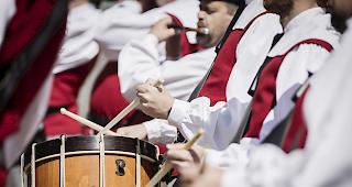 Die Massnahmen zur Corona-Eind&auml;mmung zwingen auch den Oberwalliser Tambouren- und Pfeiferverband in die Knie.