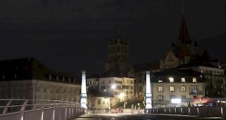 Kathedrale in Lausanne. Die Anzahl best&auml;tigter Covid-19-Erkrankungen in der Schweiz und im F&uuml;rstentum Liechtenstein steigt weiter. Bis Sonntagmittag gab es 14&rsquo;336 best&auml;tigte F&auml;lle, 1123 mehr als am Vortag.