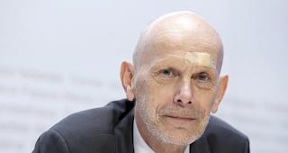 Die Zahl der Covid-19-Erkrankungen in der Schweiz und in Liechtenstein steigt weiter. Laut Angaben des Bundesamtes f&uuml;r Gesundheit (BAG) vom Montagmittag gibt es 15'475 laborbest&auml;tigte F&auml;lle, 1201 mehr als am Vortag.