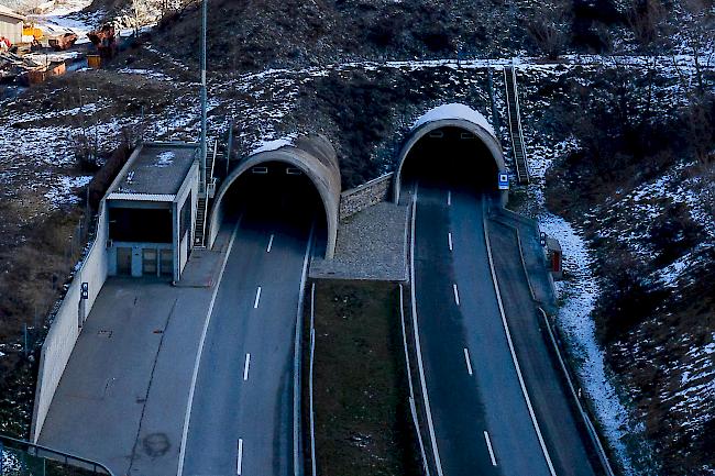 Der Gamsentunnel müsse während der Arbeiten aus Sicherheitsgründen in beiden Richtungen gesperrt werden.