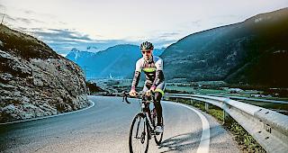 Fr&uuml;h unterwegs. &laquo;Im Moment ist mein Tag durchgeplant und getaktet&raquo;, so Simon Ruff &ndash; Trainingsfahrten sind nur an Randzeiten m&ouml;glich.