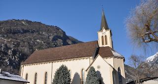 <b>Kurzfristig offen.</b> Die Pfarrkirche von Gampel durfte am Karfreitag
f&uuml;r einen kurzen Moment der Besinnung besucht werden.